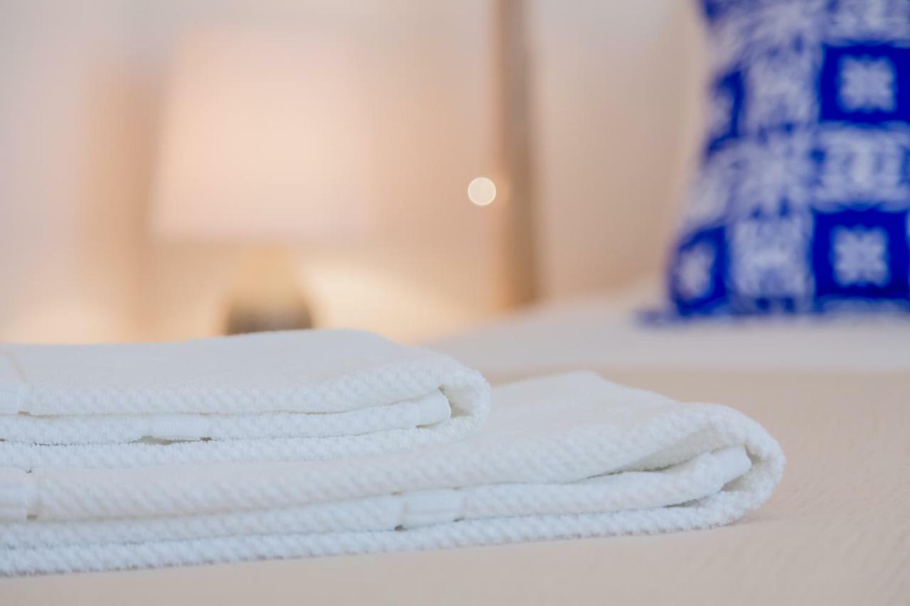 Renovated Sunny Apartment With Amazing Sunset Balcony , By Timecooler Lisbon Bagian luar foto